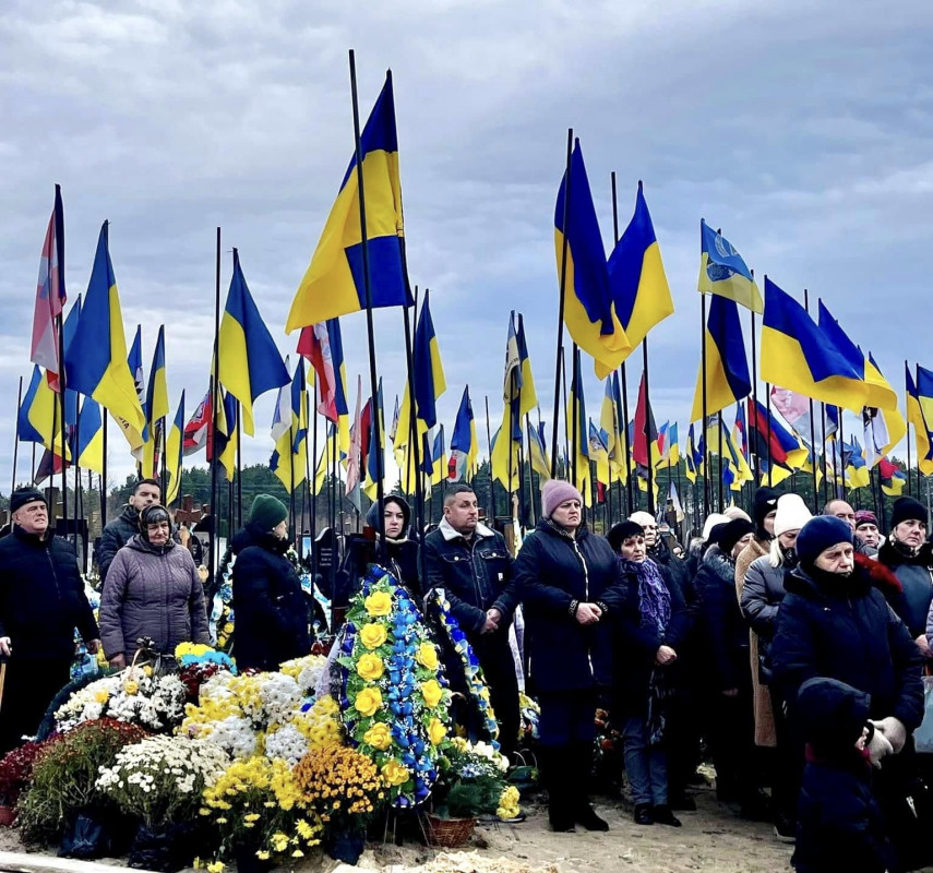 Назавжди 23: на Волині в останню дорогу провели молодого Героя Віталія Кореня