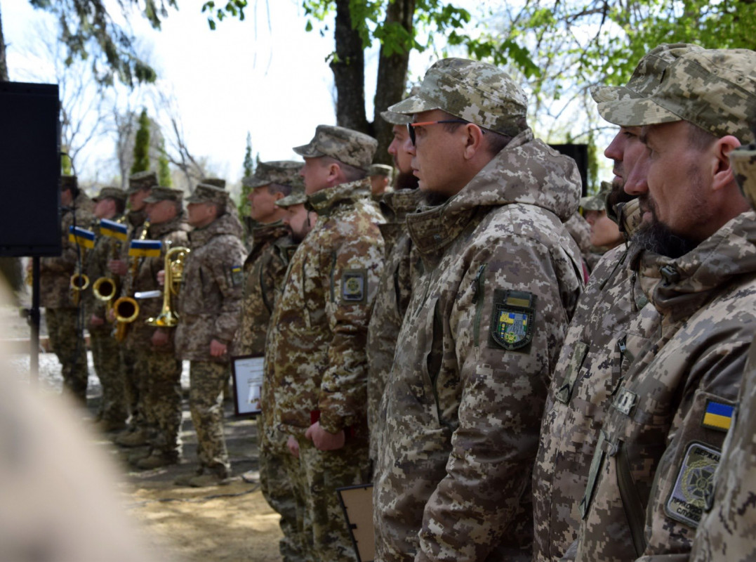 На Волині прикордонникам бойового підрозділу вручили нагороди та відкрили меморіал загиблим бійцям
