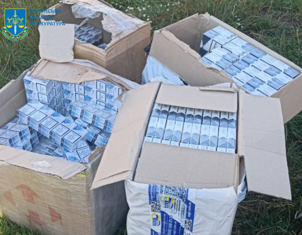 Вилучили товару на понад 2,6 млн: волинянин незаконно виготовляв цигарки і продавав їх через Telegram