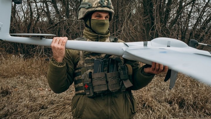 Військові 14 ОМБр показали роботу наземних дронів у бойових умовах