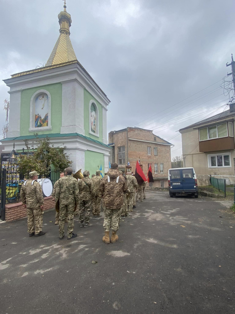 Життя обірвалося у відпустці: на Волині попрощалися із Героєм Віталієм Прусом