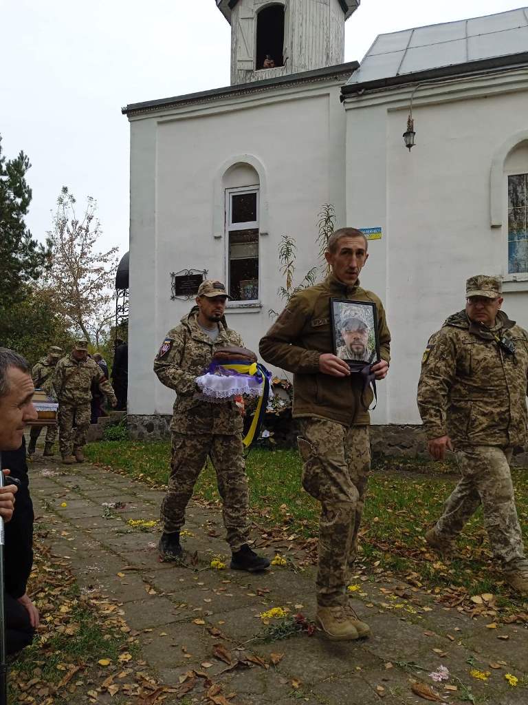 Загинув у Запорізькій області: на Волині в останню путь провели Героя Олександра Вшивкова