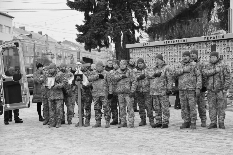 Трагічний день: у Луцьку попрощалися з трьома Героями