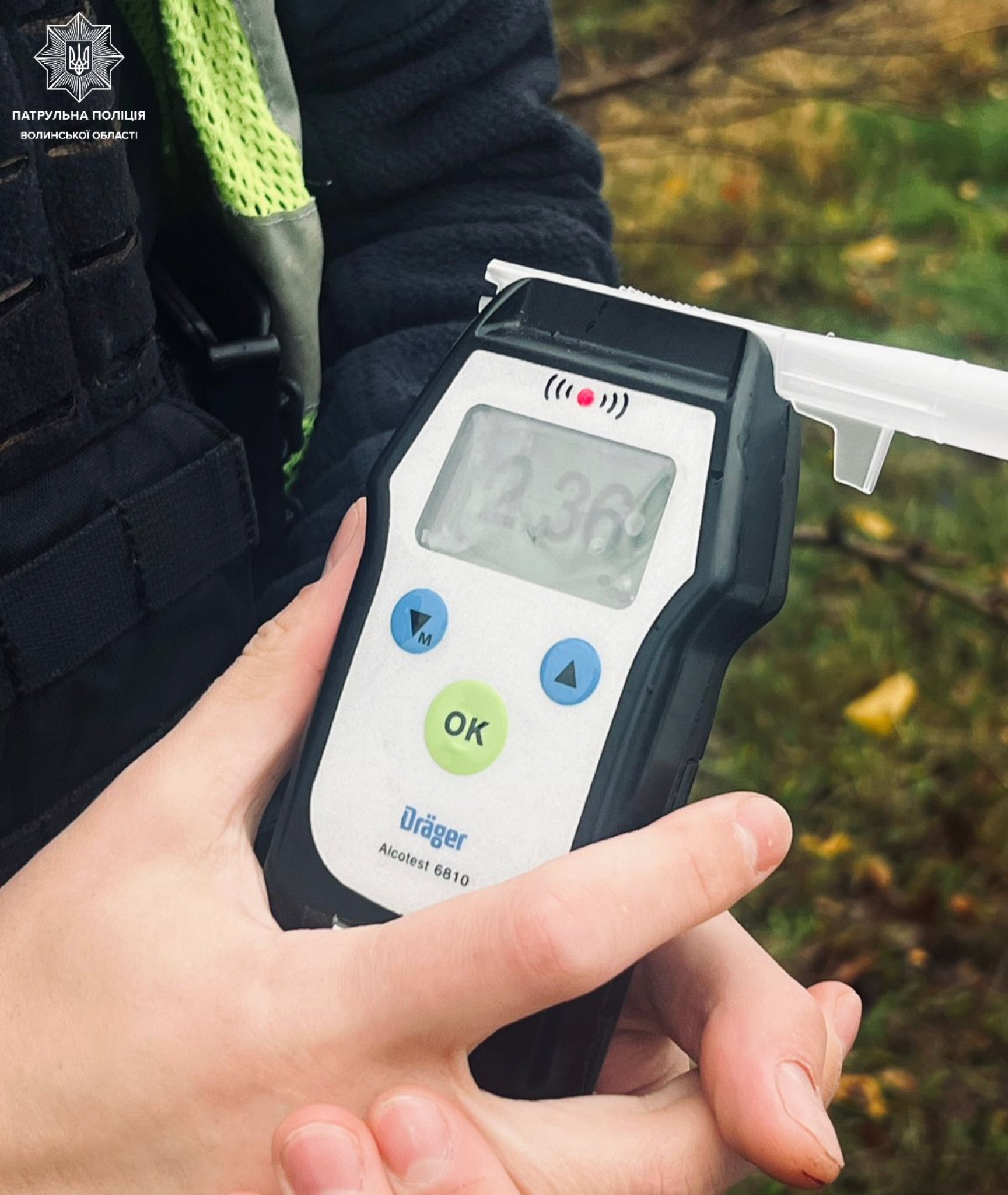 Перевозив небезпечний вантаж: на Волині нетверезий водій вантажівки з’їхав у кювет