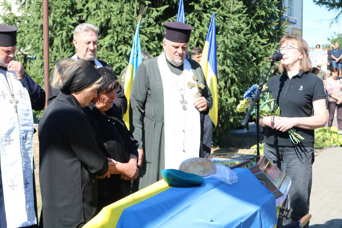 Загинув на Донеччині ще у 2025 році: на Волині провели в останню дорогу захисника Віталія Новосада