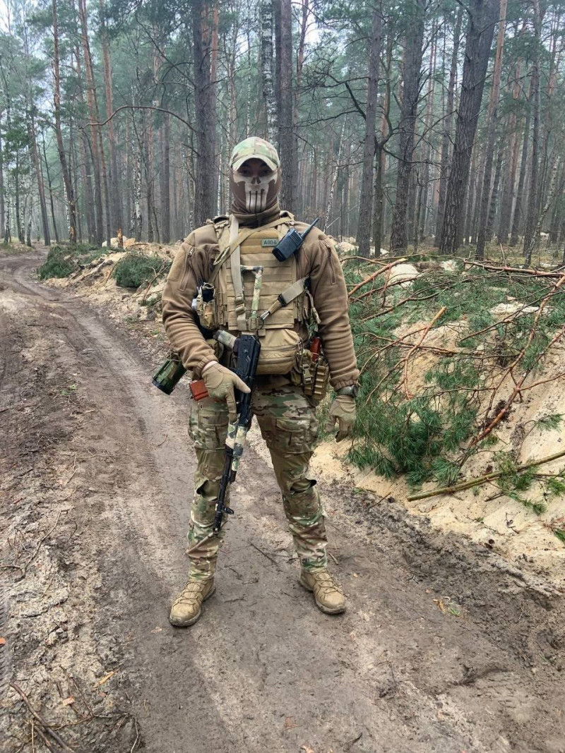 Працював діджеєм, воював під Авдіївкою, підірвався на міні: історія прикордонника з Волині