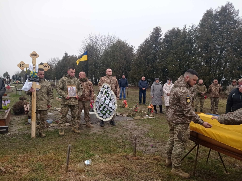 Трагічний день: на Волині попрощалися із Героєм Юрієм Вишневським