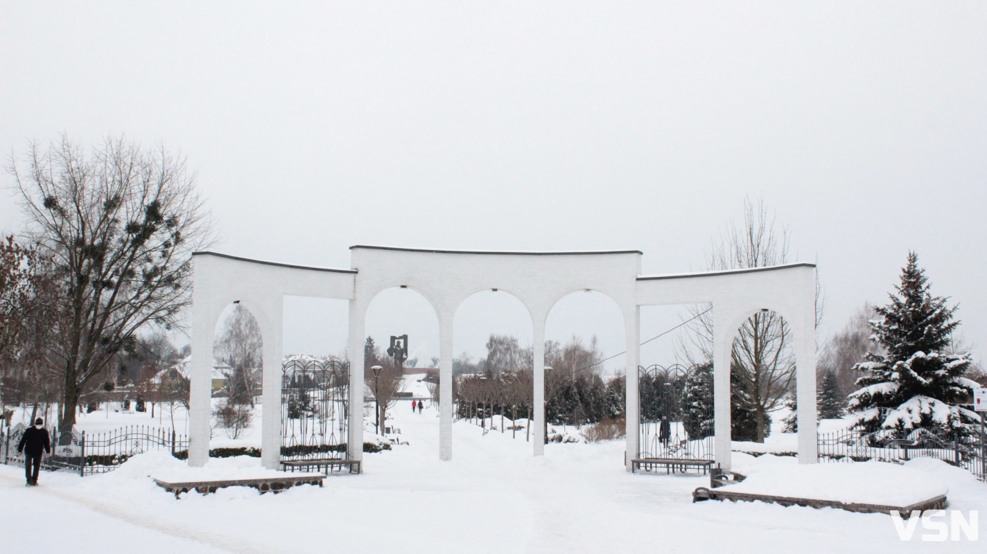 Ковель після снігопадів: фоторепортаж із засніженого міста
