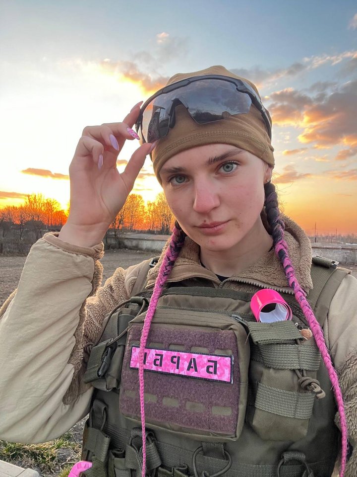 «У мене немає чужих воїнів»: на Волині матір сімох дітей допомагає фронту і чекає своїх сина та доньку з війни