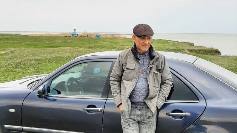 Водій із Луцька щодня зупиняє тролейбус на хвилину мовчання, щоб вшанувати загиблих