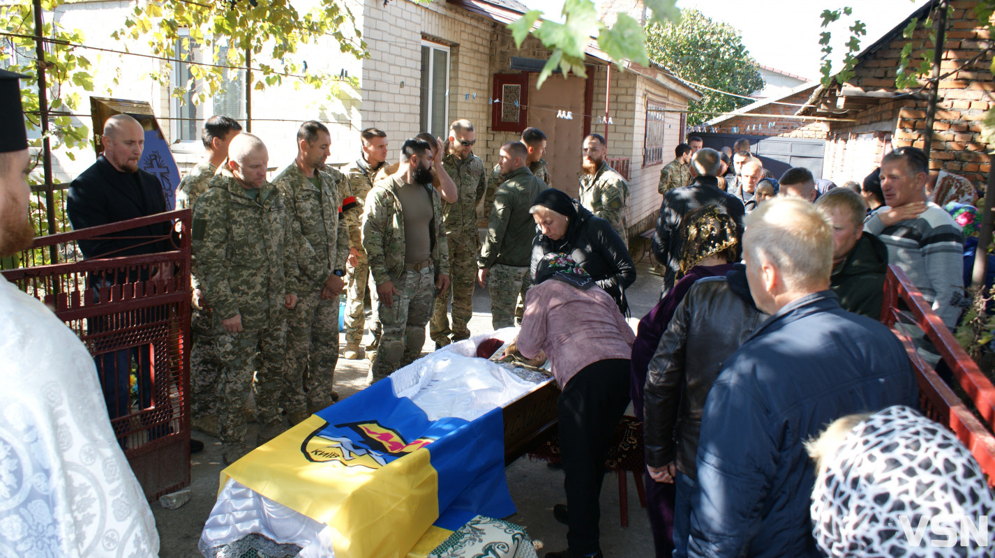 Це був справжній командир, яких мало: на Волині провели в останню дорогу «Народного Героя України» Павла Чайку