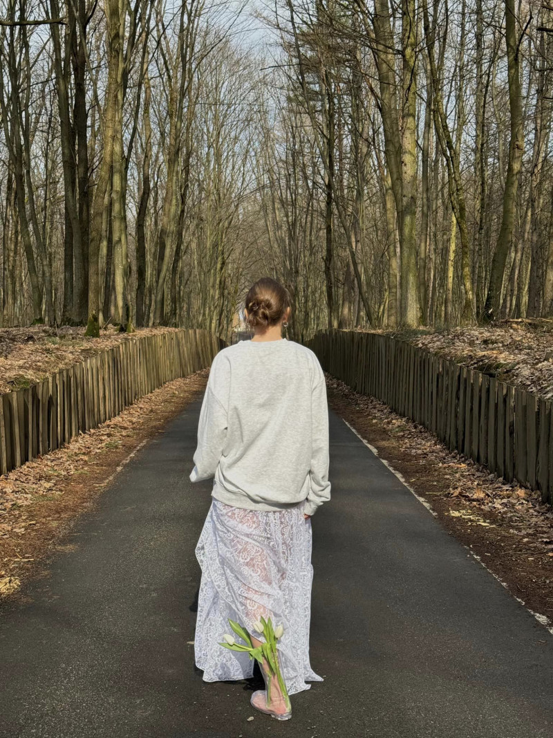 «Життя - під ногами»: блогерка поділилася весняними світлинами у лісі на Волині