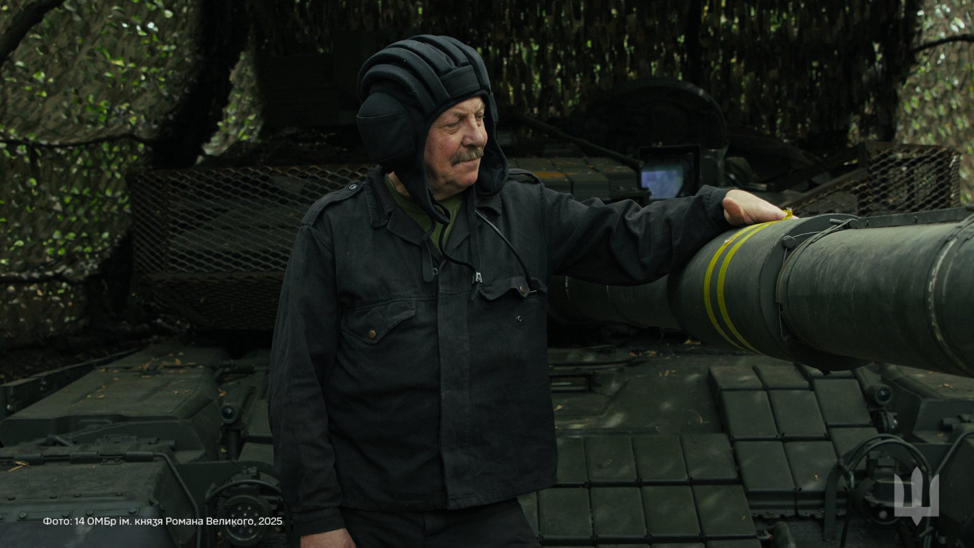 «Наш Володимирович»: 58-річний танкіст із волинської бригади став повним кавалером ордена «За мужність»