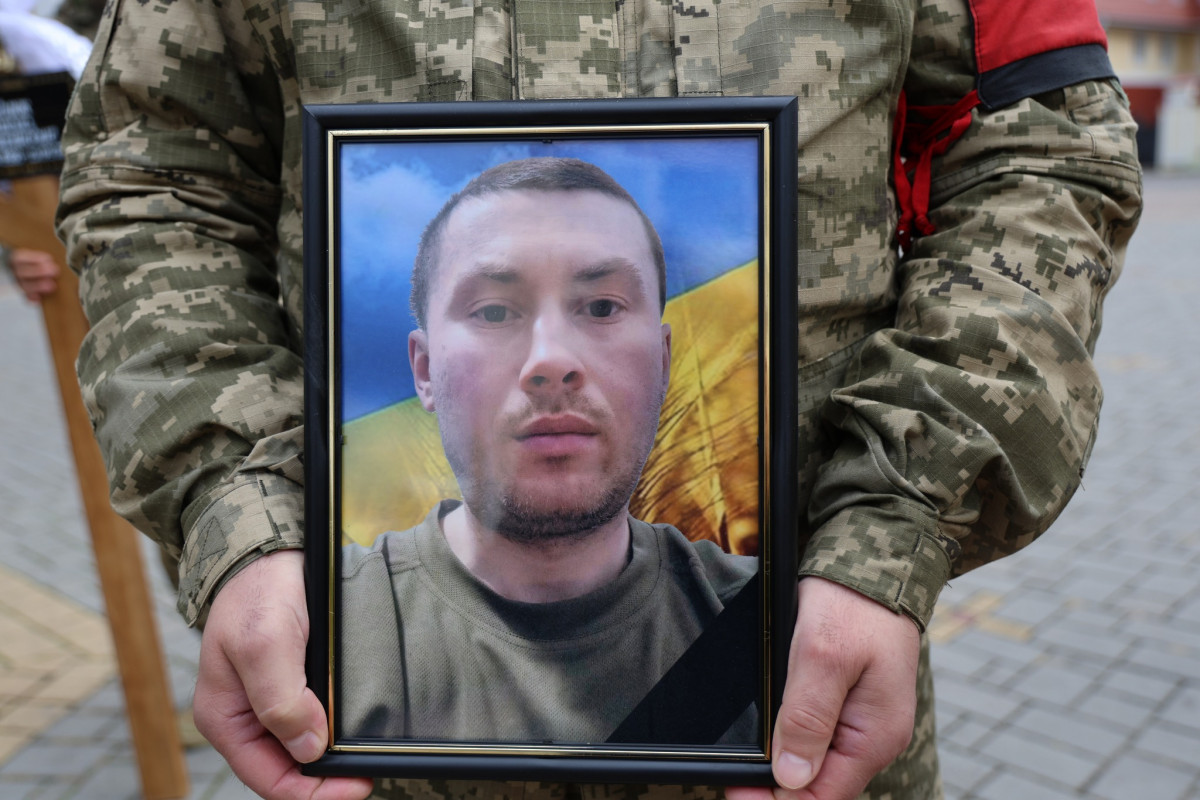 Навіки в строю: у Луцьку попрощалися з Героями Леонідом Бондаруком та Миколою Яцюком