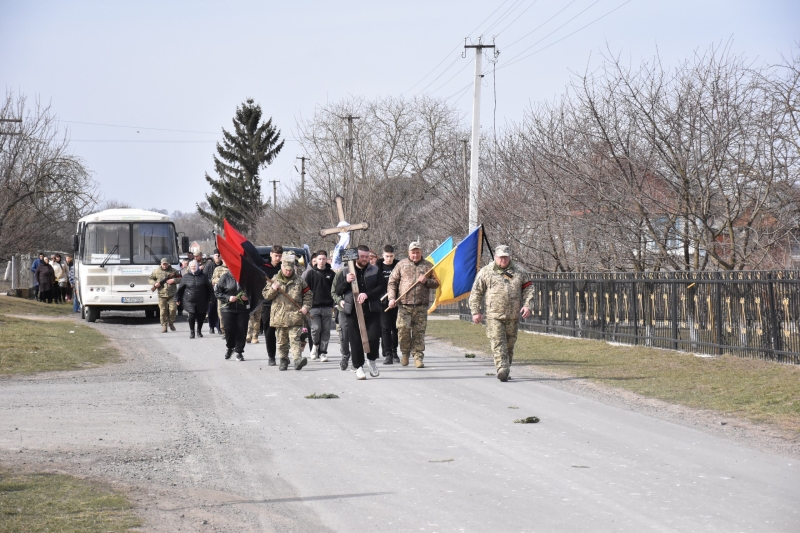 Загинув у жовтні 2025 року: на Волині відбулось прощання із захисником Тарасом Шавлаєм