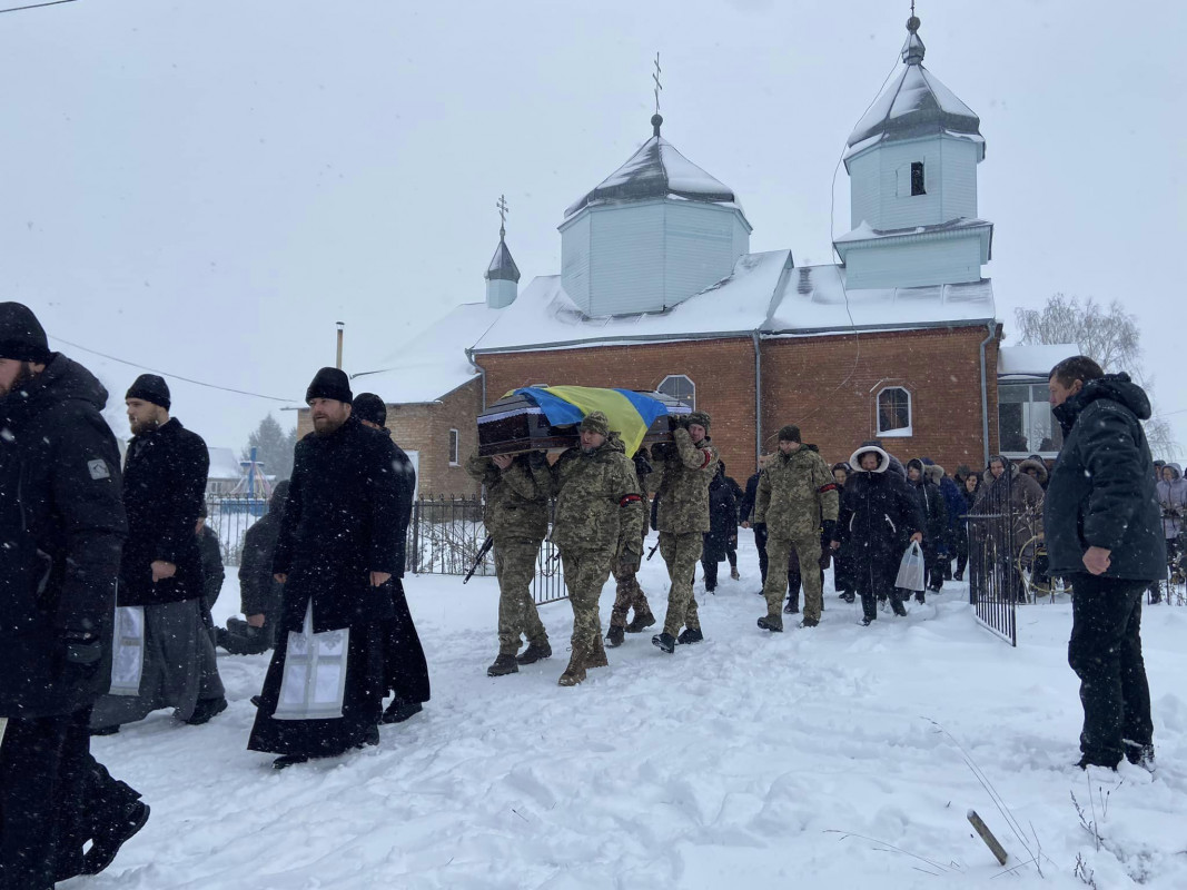 Вважався зниклим безвісти: на Волині попрощалися із полеглим Героєм Андрієм Близнюком