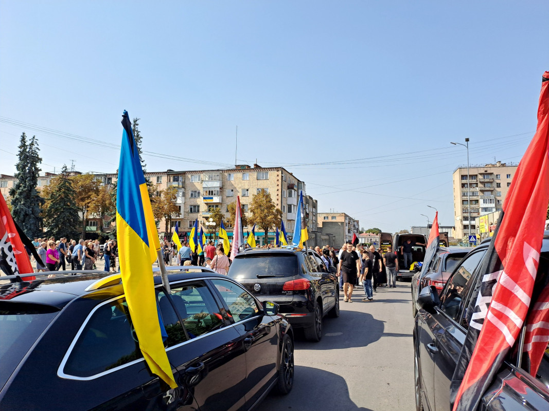 За день до загибелі отримав відзнаку від командира: на Волині попрощались із Героєм Володимиром Гузем