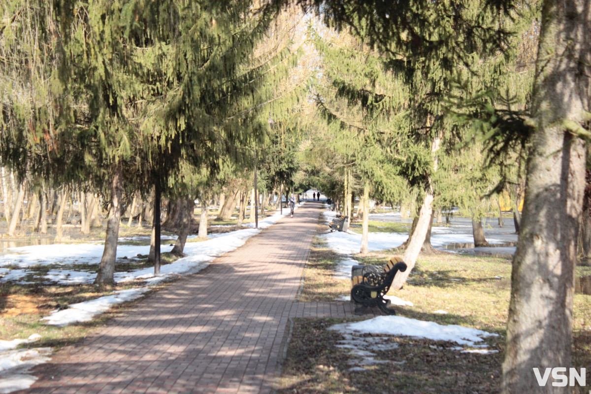 Весна у Луцьку: фоторепортаж із парку імені Лесі Українки