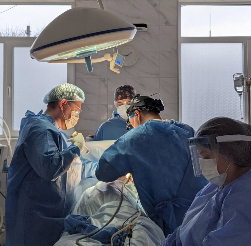 Волинські медики врятували пацієнта з абсцесом легені та гнійним плевритом