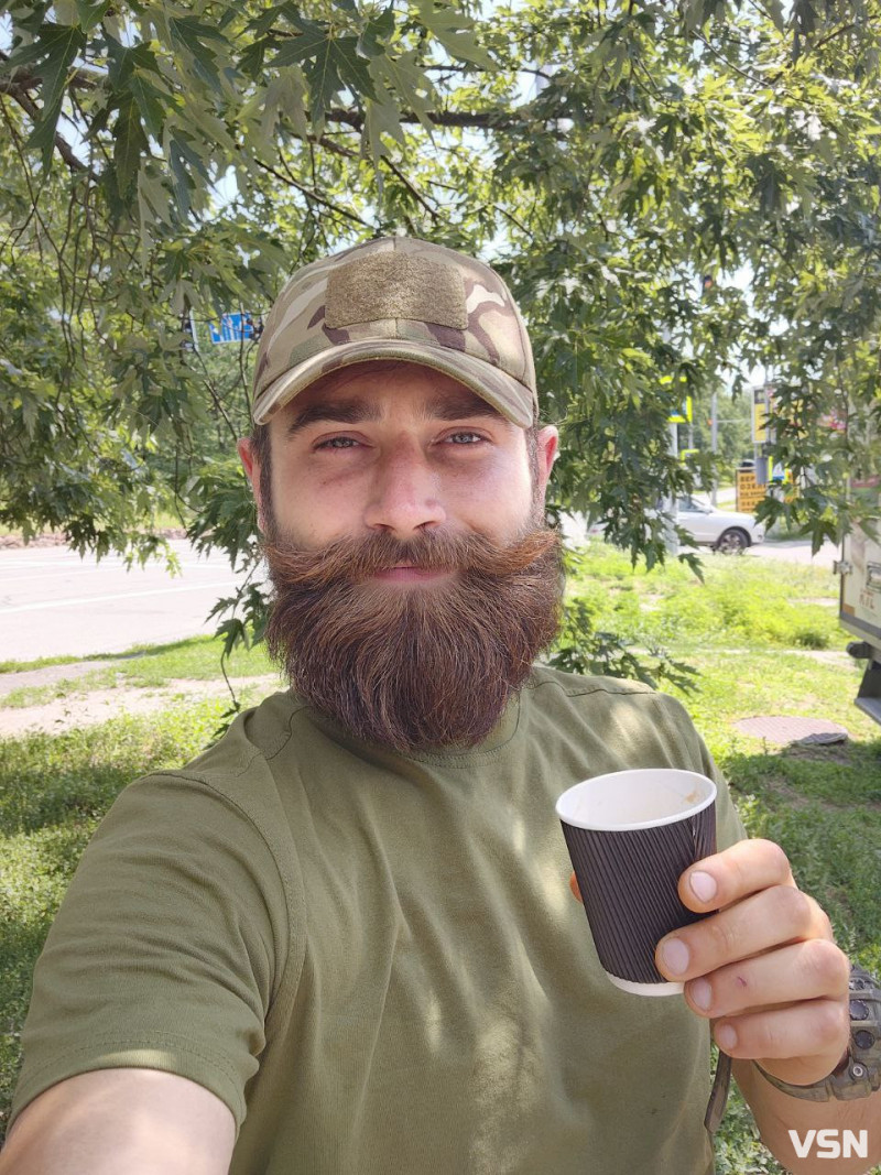 Колишніх азовців не буває, бо навіть у тилу можна залишитися у строю: спогади про бойові будні від військового медика Леоніда Бахіна з Волині
