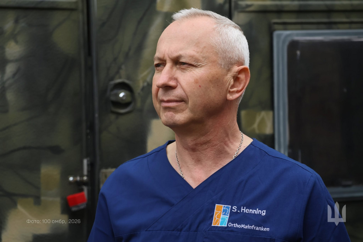Фронтовий лікар Ігор Чолій: історія стоматолога, який став легендою «Сталевої Сотки»