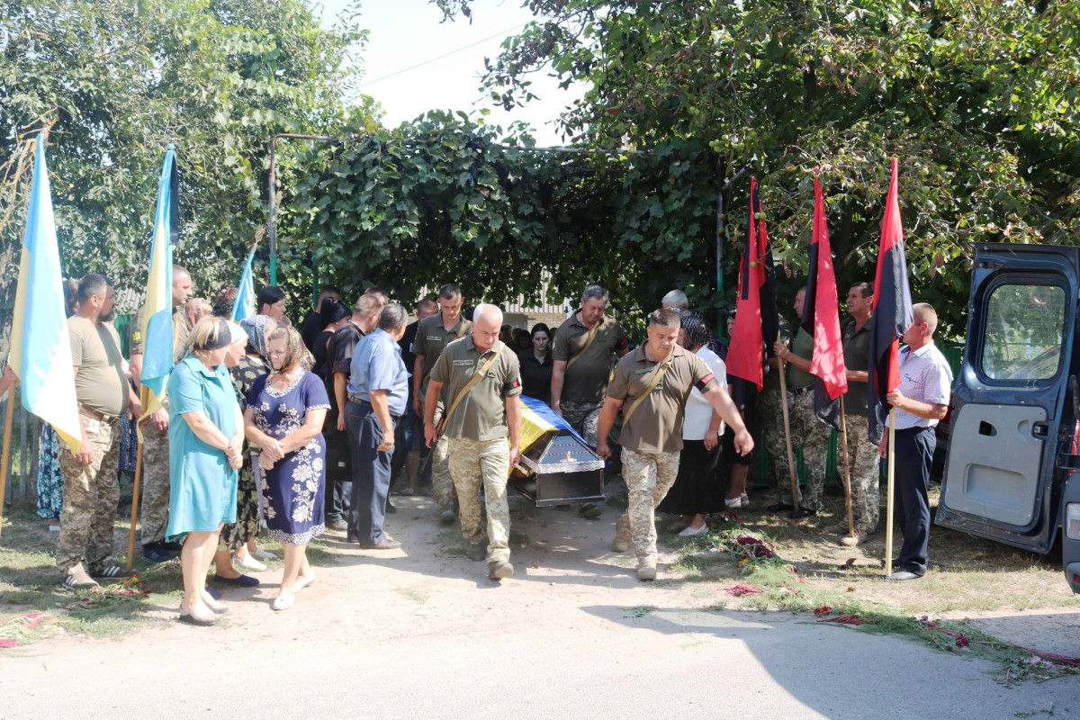 Навіки 25-річний: на Волині попрощались з Героєм Ігорем Зихорю