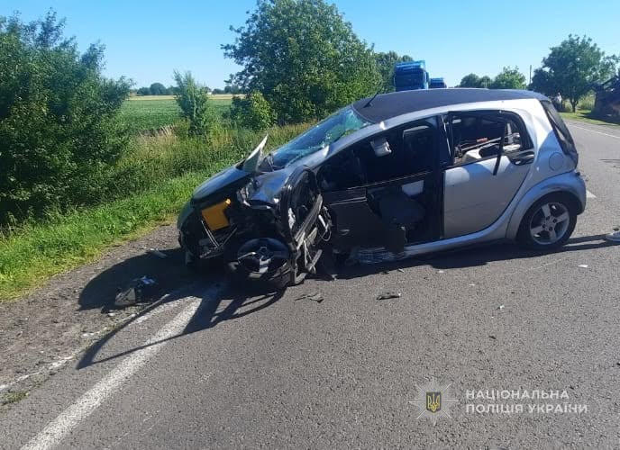 Поліція розшукує свідків масштабної ДТП на Волині, в якій постраждало п’ятеро людей