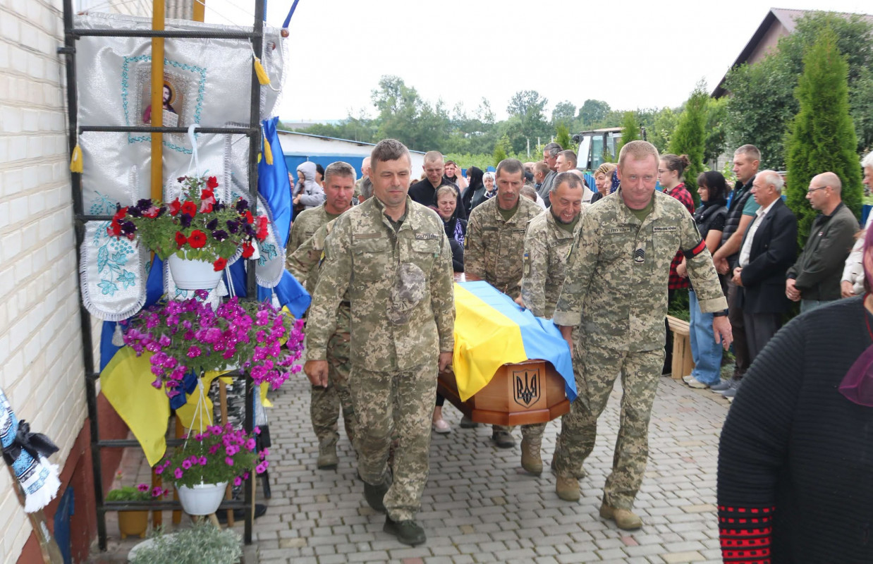 Помер після поранення: на Волині попрощалися із Захисником Ігорем Андрійчуком