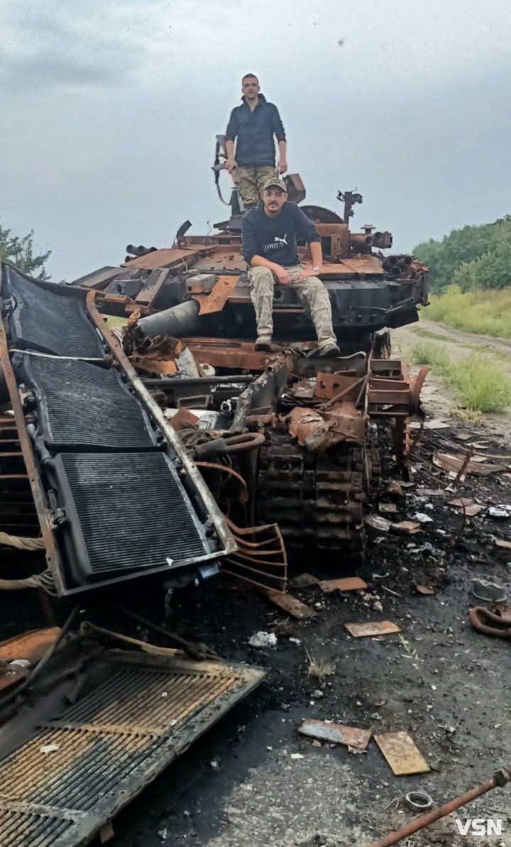 «Був пораненим, але покинув лікарню, аби врятувати хлопців, а йому не було кому допомогти». Спогади про загиблого гірника з Волині, який став воїном