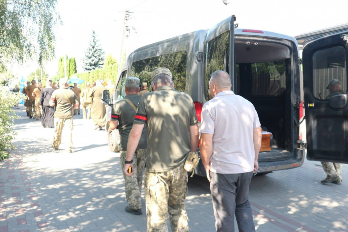 На Волині провели в останню путь захисника Володимира Соняка