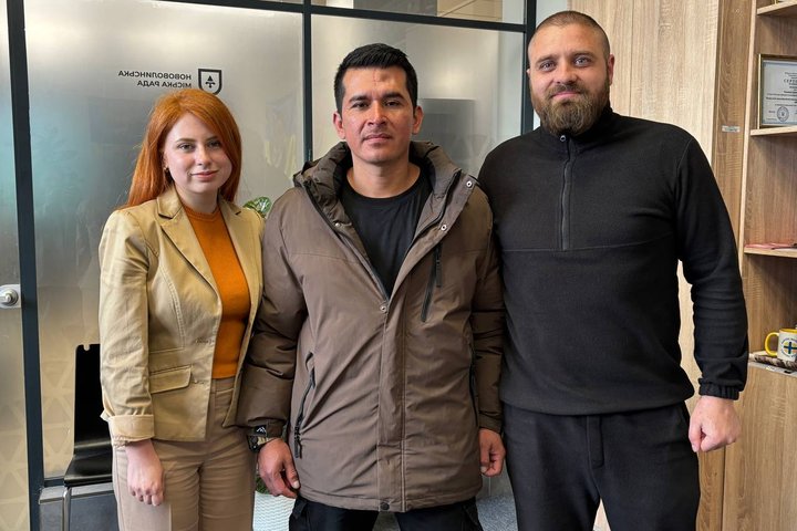 Колумбієць, який воював за Україну, хоче залишитися жити на Волині