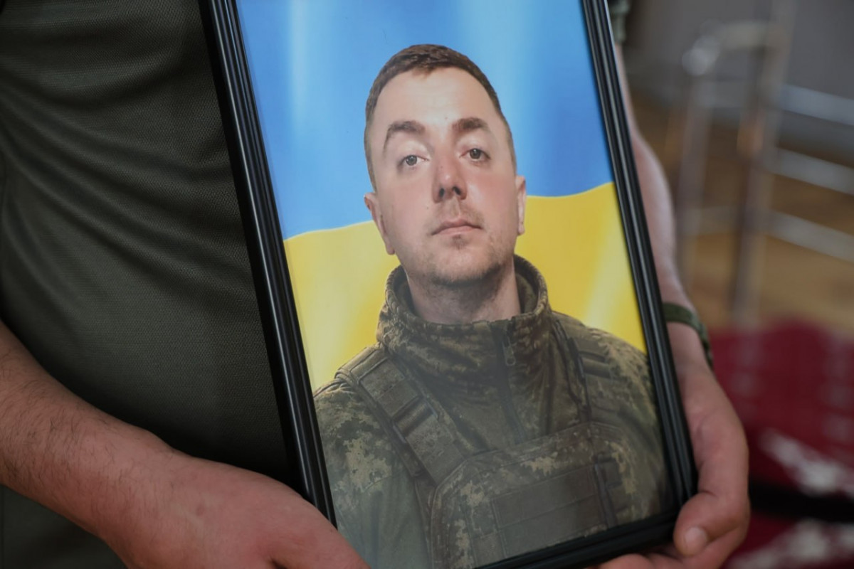Не пережив бойових поранень: Луцьк попрощався із захисником Володимиром Ігнатовичем