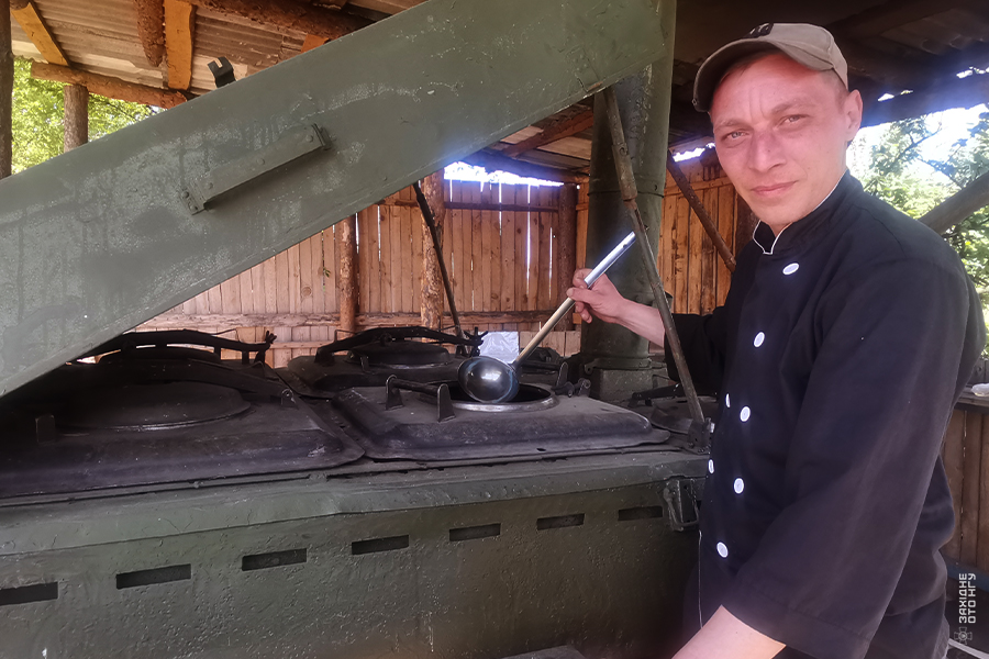 «Сніданок запускає двигун, обід тримає хід...»: чим годують бійців волинського підрозділу Нацгвардії