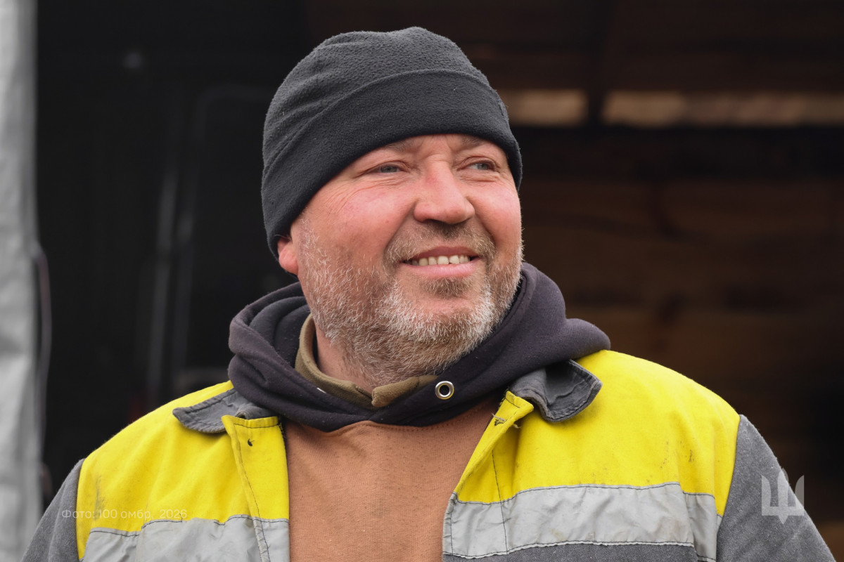 Вирощував кролів, ловив гігантських сомів, а тепер тримає фронт: історія бійця з Волині