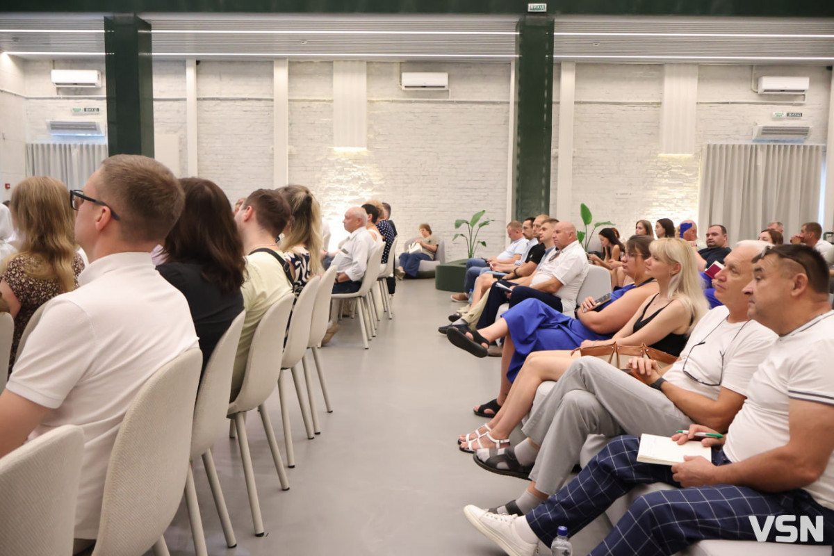 У Луцьку обговорили типові помилки проєктування та важливість безбар’єрності