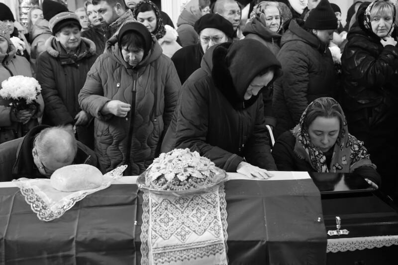 Трагічний день: у Луцьку попрощалися з трьома Героями