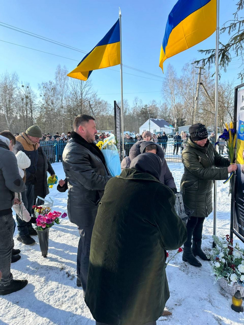 У громаді на Волині відкрили Алею Слави з портретами загиблих бійців