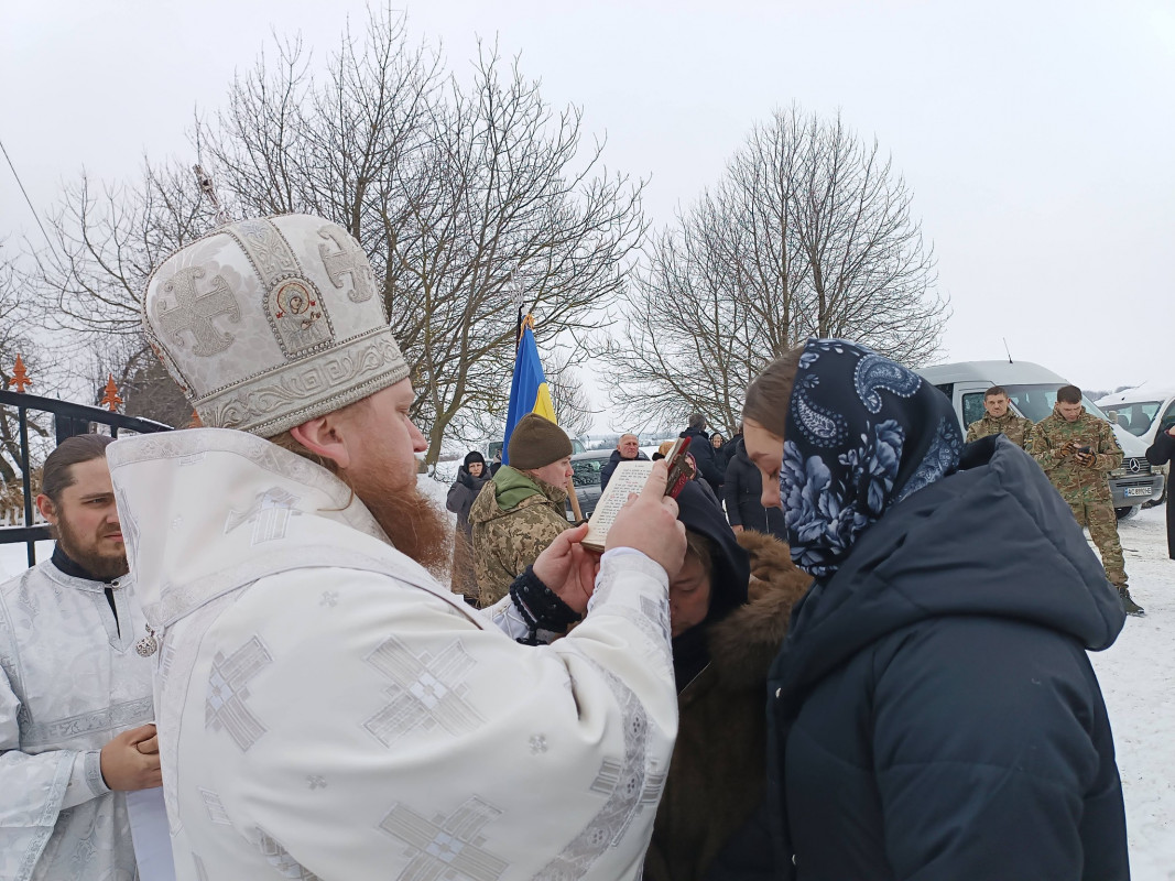 Тривалий час вважався зниклим безвісти: на Волині попрощалися з Героєм Володимиром Вакульчуком