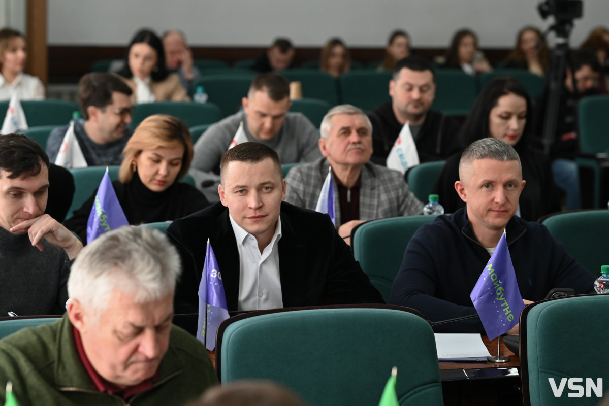 Лютнева сесія Луцької міської ради: фоторепортаж