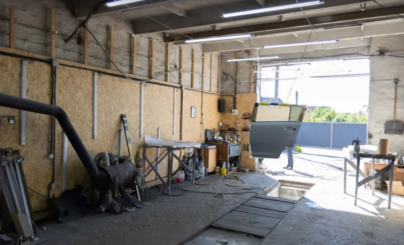 У Луцьку продають торговий павільйон за 38 мільйонів