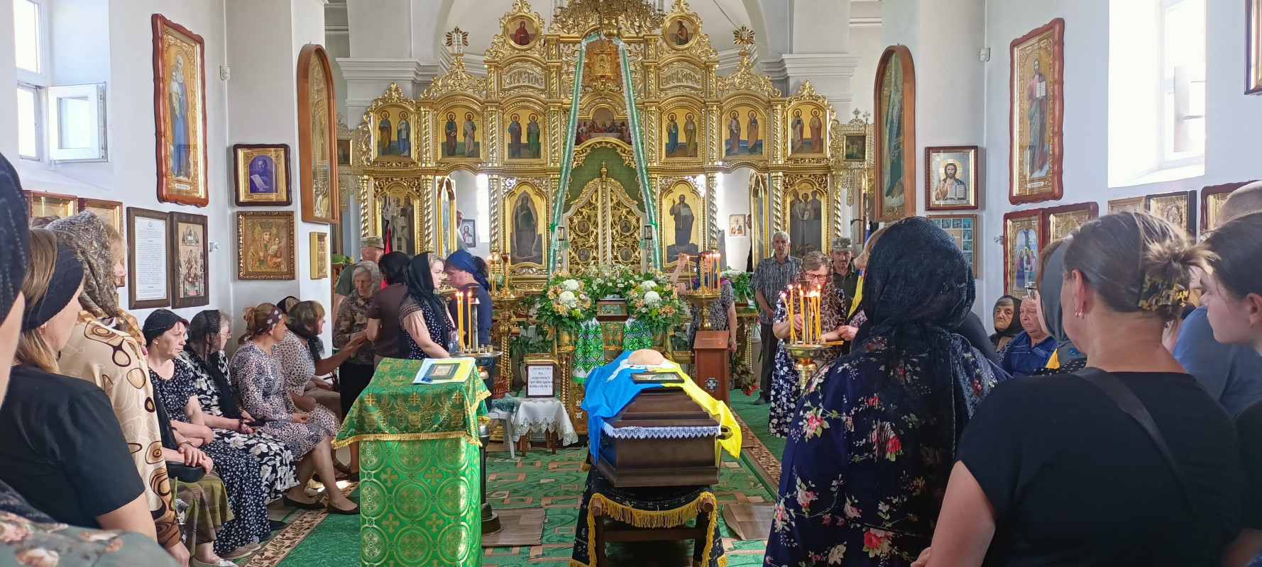 Довгий час вважався зниклим безвісти: на Волині попрощались з Героєм Сергієм Холодовим