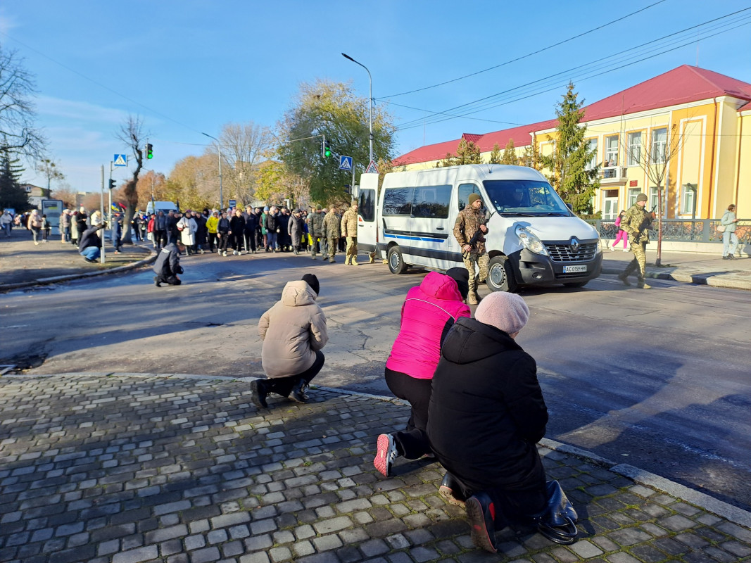 Двоє синочків втратили батька: на Волині попрощались з Героєм Дмитром Табачуком