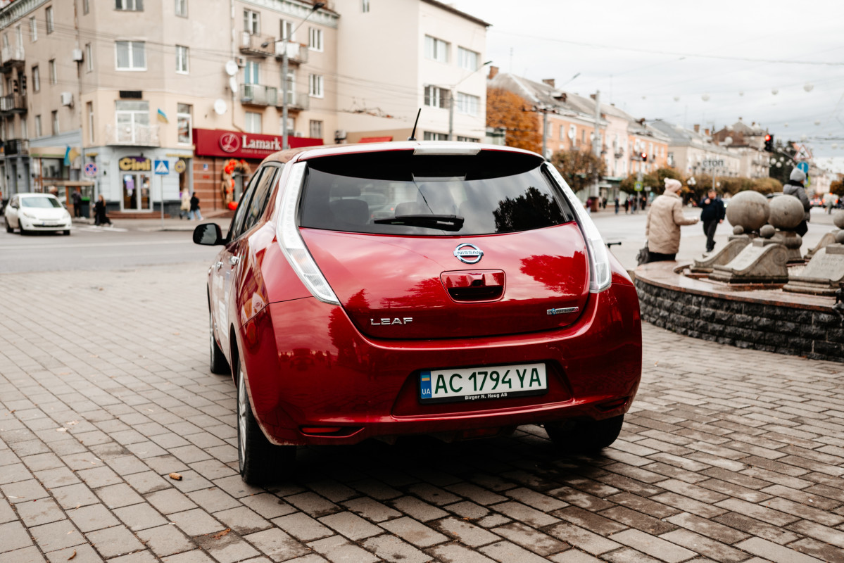 Лучани можуть виграти Nissan Leaf за донат у 300 гривень: стартував великий збір на дрони