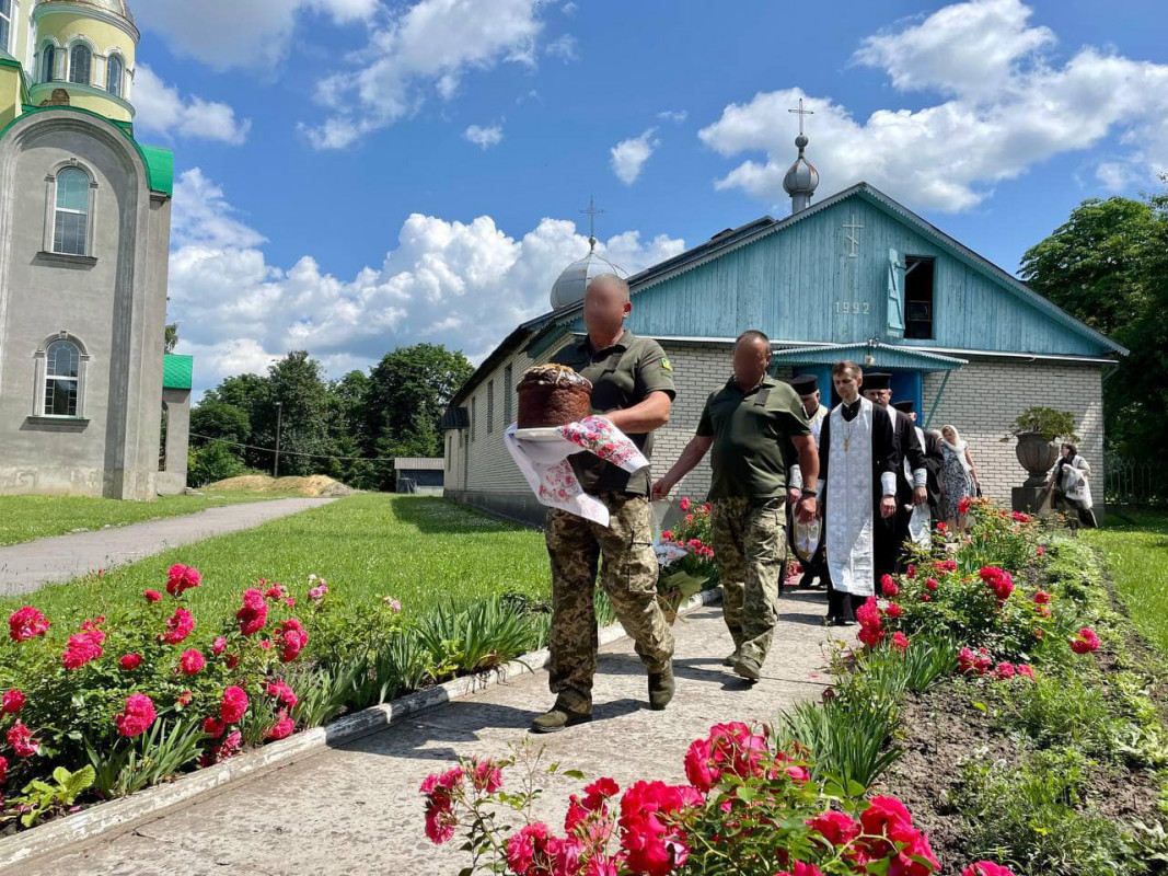 На Волині в один день провели в останню путь двох молодих Героїв - Олега Марчука та Володимира Кварцяна