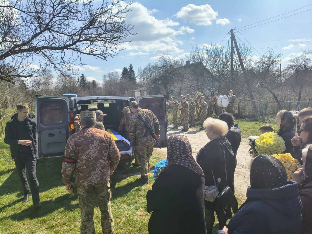На Волині попрощалися із Героєм Ігорем Пилипчуком, який тривалий час вважався зниклим безвісти