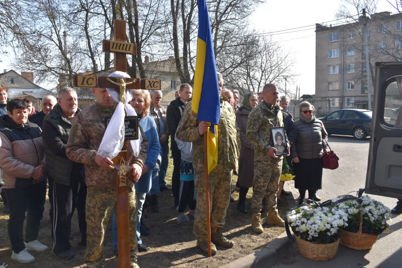 У Луцьку в останню путь провели загиблого воїна Максима Кузнєцова