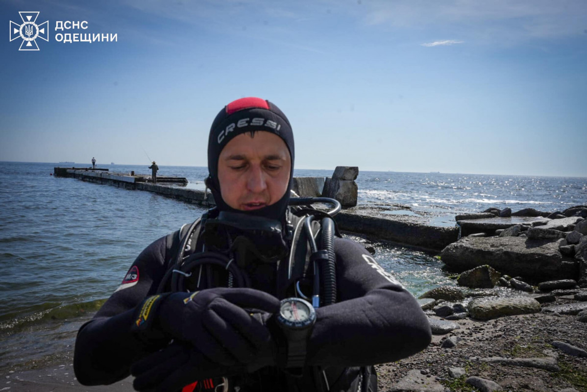 Робила фото на пірсі: 20-річну дівчину з Рівного змило в море в Одесі