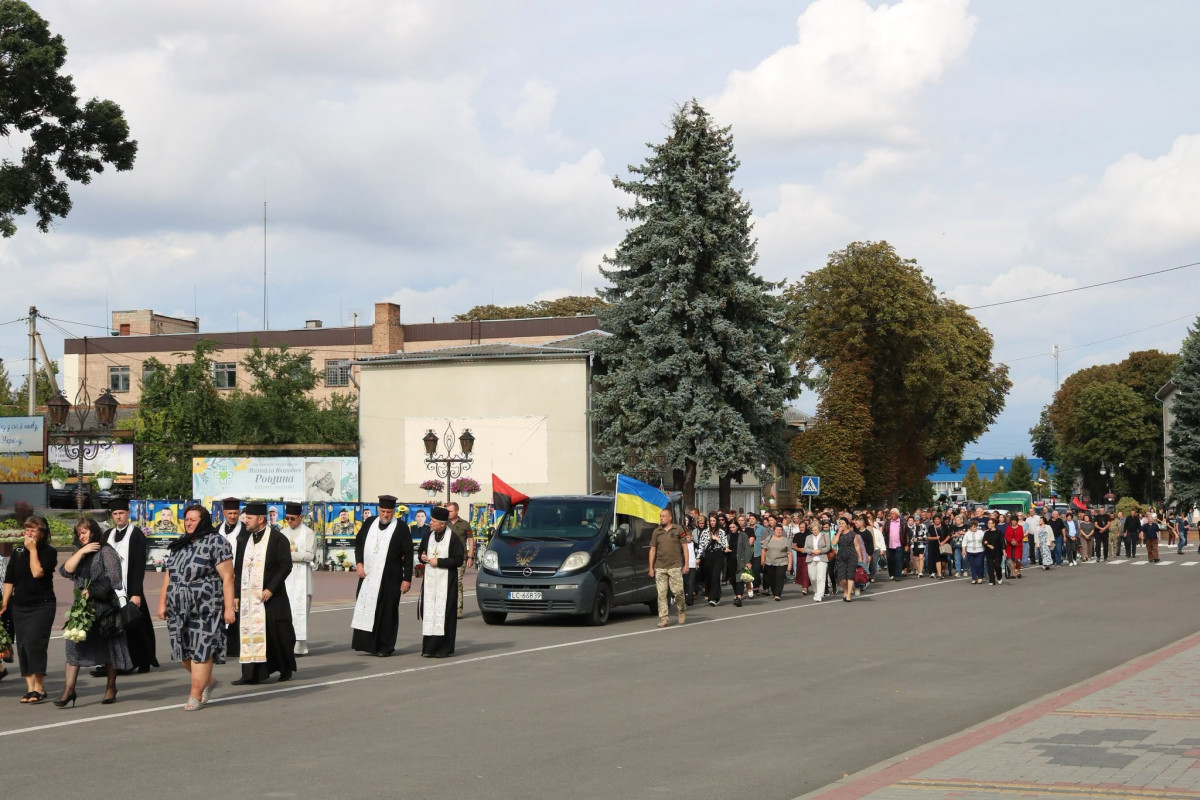На Волині попрощалися із захисником, який загинув ще в серпні