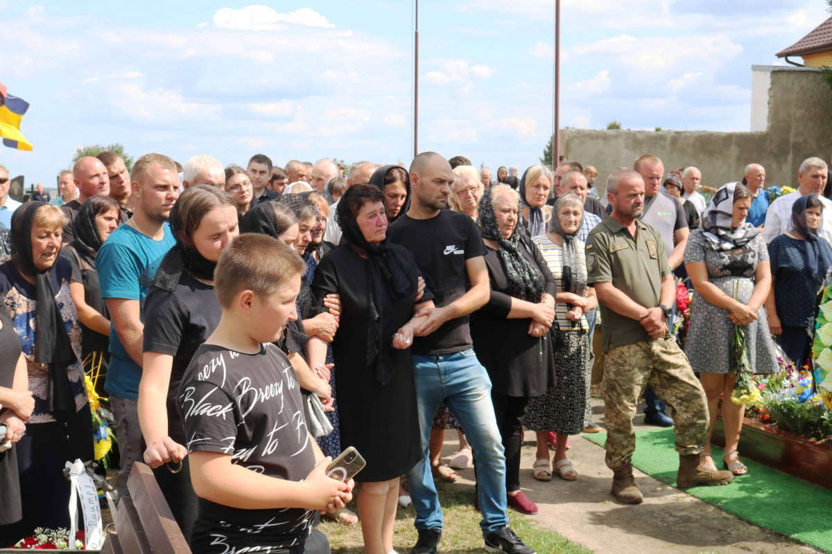 Місяць не дожив до дня народження: на Волині попрощалися з Героєм Дмитром Міцевським