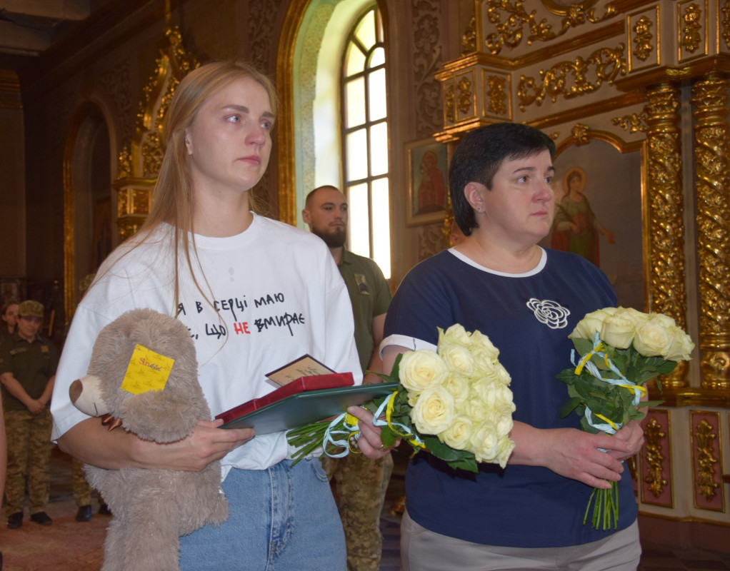 Так і не побачив сина: на Волині родині загиблого прикордонника вручили посмертну нагороду Героя